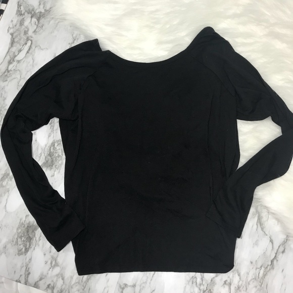 Fabletics Switch Back Long Sleeve Active Wear - Picture 4 of 8